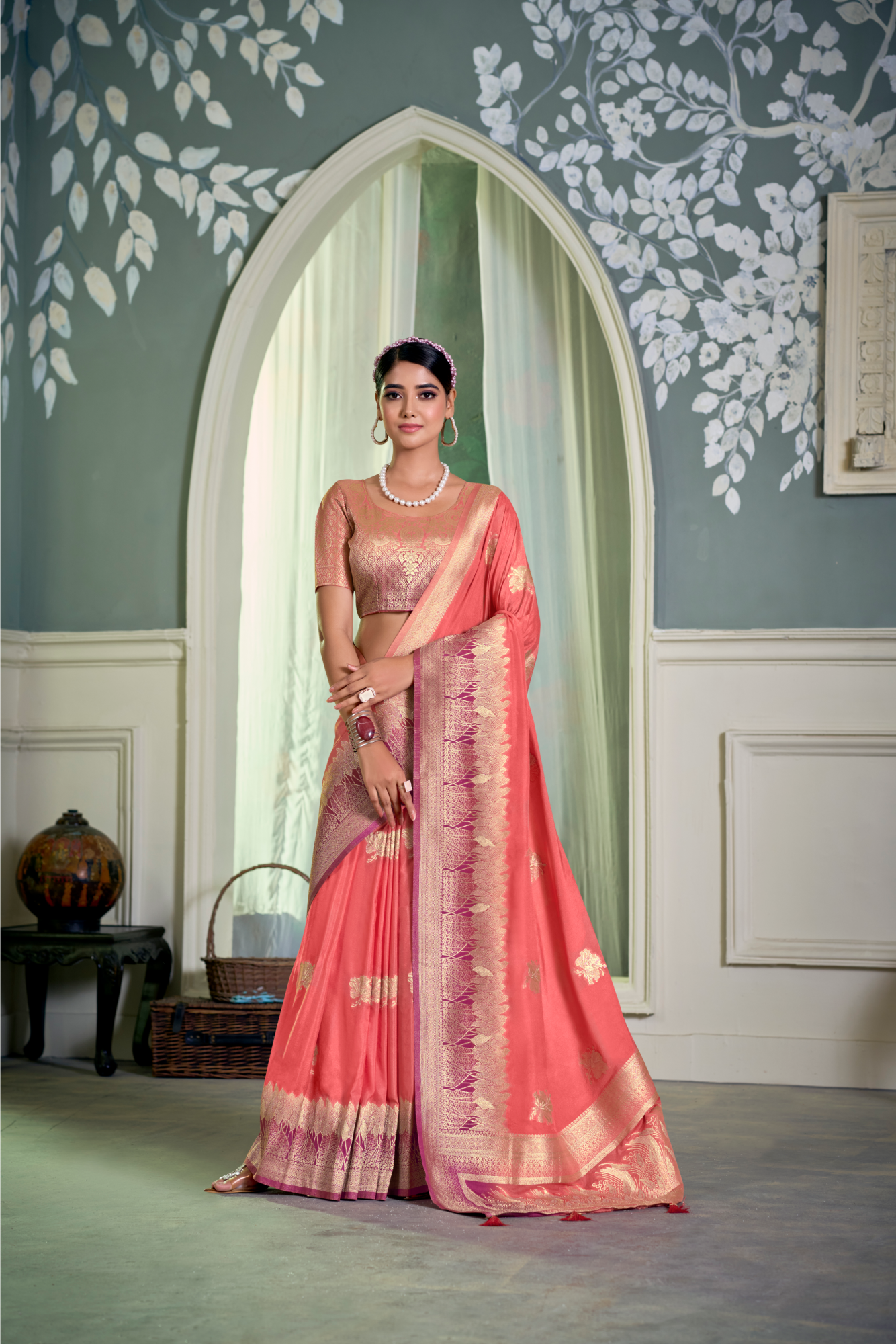 Floral Zari Pure Crepe Saree