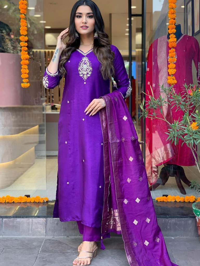 Ethnic Motifs Embroidered Kurta Set with Coordinated Bottoms and Dupatta