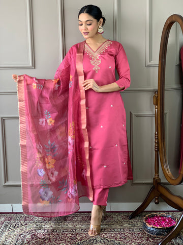 Women Embroidered Straight Kurta Set