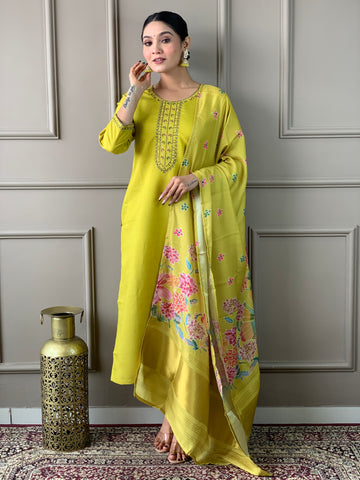 Women Embroidery Straight Kurta Set