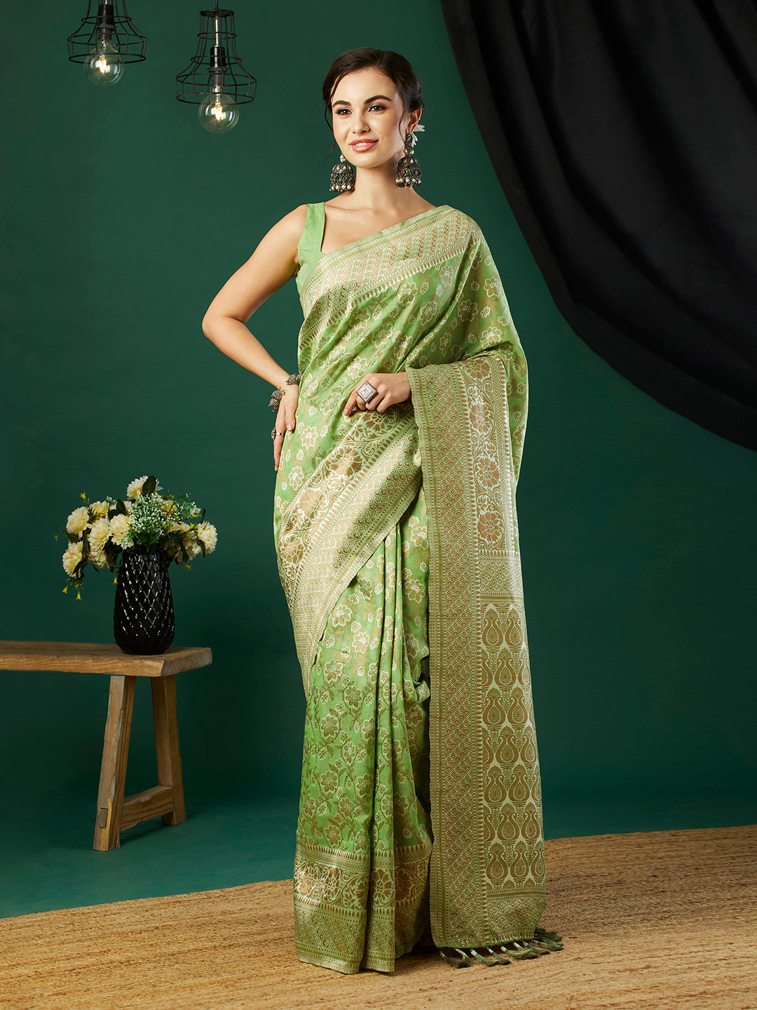 Woven Design Pure Linen Saree